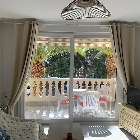Appartamento Le Tropical Fréjus Esterno foto
