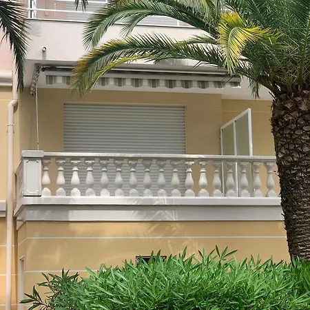 Le Tropical Apartment Fréjus Exterior photo